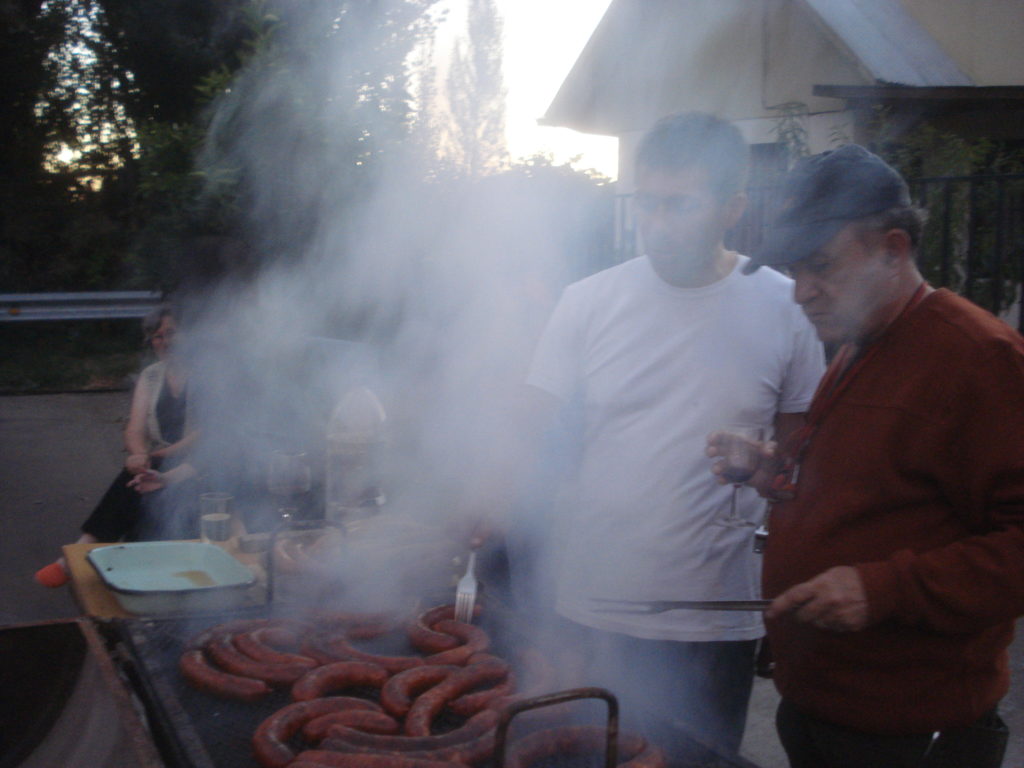Cena con los vecinos de las Villa Manantial y Don Sebastian. Febrero,2013