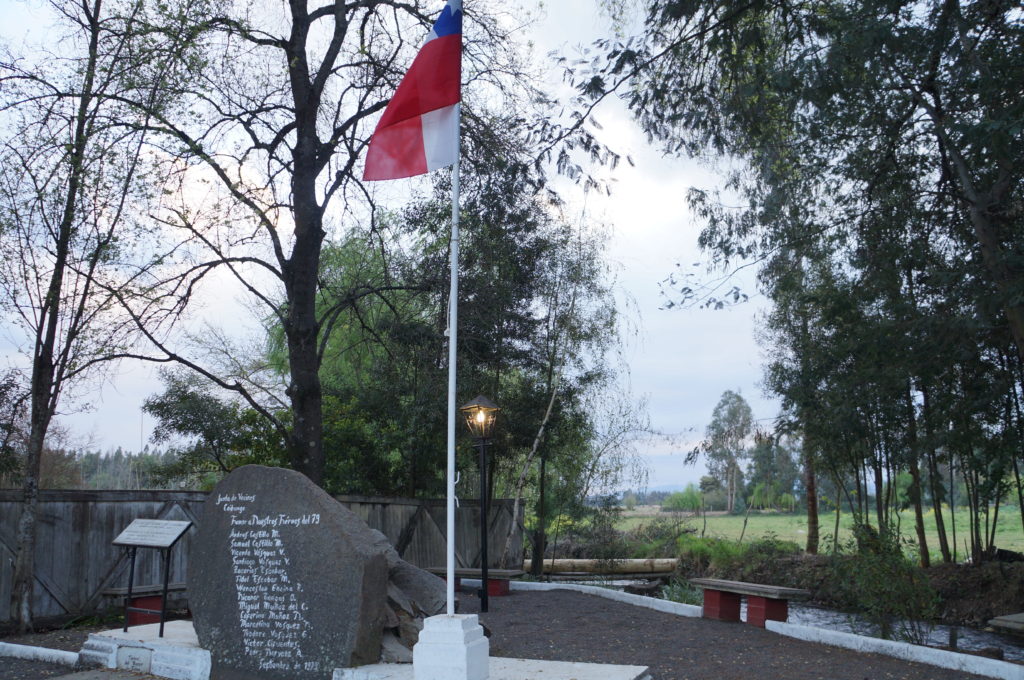 Monumento a los soldados de la Guerra del Pacifico. Plaza de Coibungo. Septiembre,2016.